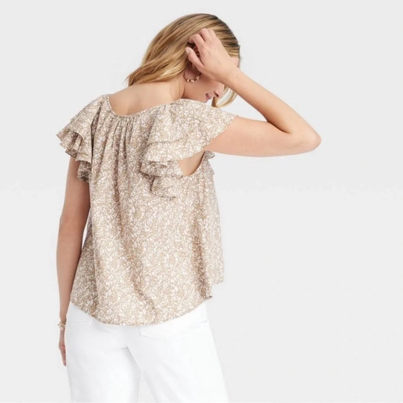 Universal thread floral ruffle short sleeve blouse size XL NWT - Picture 2 of 10